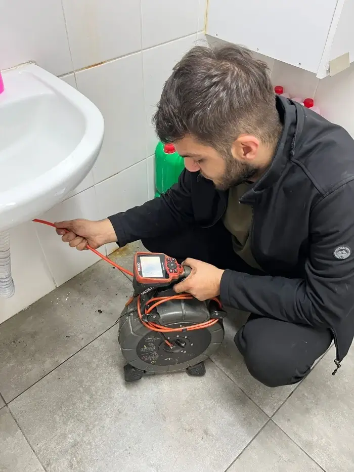 Tesisat Uzmanı